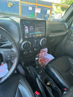 2016 Jeep Rubicon — foto 5 / 7