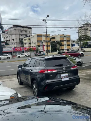2023 Toyota Corolla Cross — foto 6 / 10
