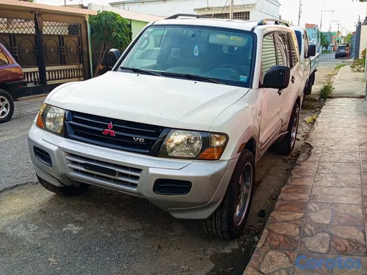 2001 Mitsubishi Montero
