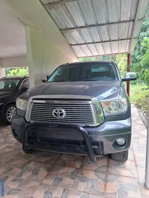 2010 Toyota Tundra — foto 2 / 10