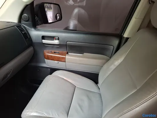 2010 Toyota Tundra — foto 8 / 10