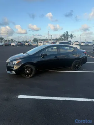 2020 Nissan Versa — foto 4 / 7