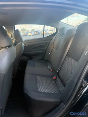2020 Nissan Versa — foto 7 / 7