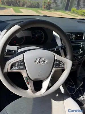 2017 Hyundai Accent — foto 3 / 10