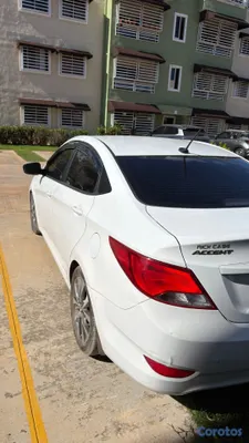 2017 Hyundai Accent — foto 6 / 10