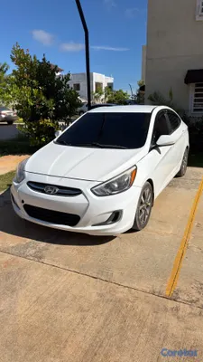 2017 Hyundai Accent — foto 8 / 10