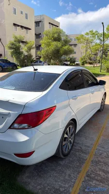 2017 Hyundai Accent — foto 10 / 10