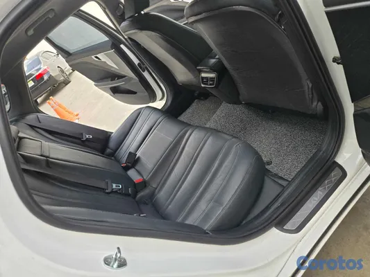 2022 Kia K8 — foto 6 / 12