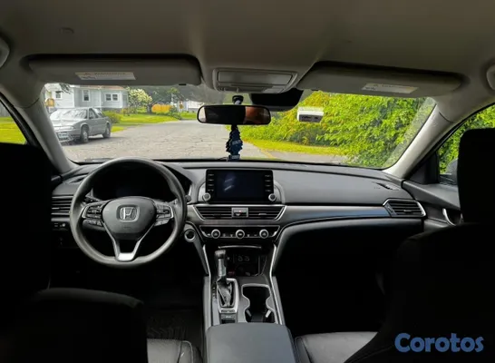 2021 Honda Accord — foto 8 / 11