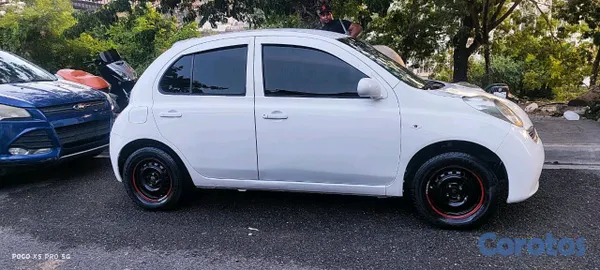 2008 Nissan March — foto 3 / 11