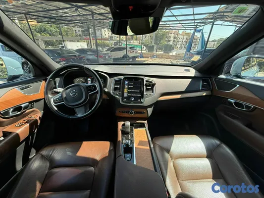 2022 Volvo Xc90 — foto 13 / 14
