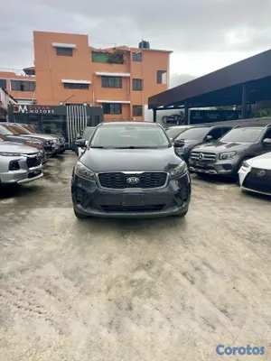 2019 Kia Sorento — foto 2 / 9