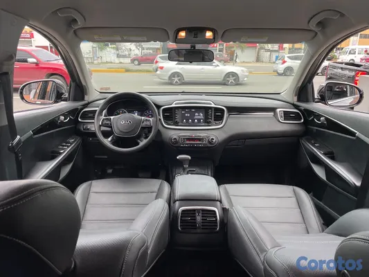 2019 Kia Sorento — foto 3 / 9