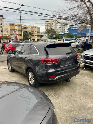 2019 Kia Sorento — foto 5 / 9