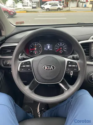2019 Kia Sorento — foto 7 / 9