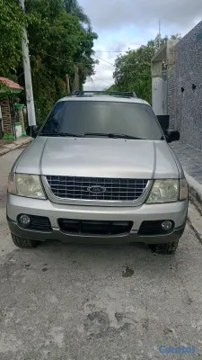 2005 Ford Explorer
