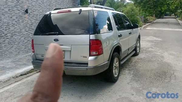 2005 Ford Explorer — foto 6 / 6