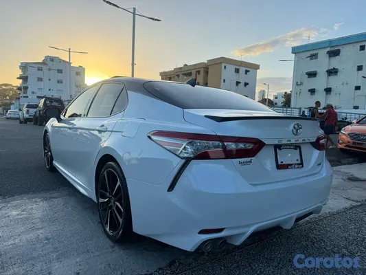 2019 Toyota Camry — foto 3 / 8