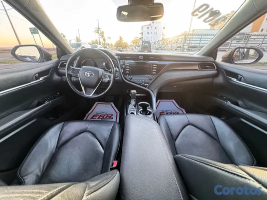 2019 Toyota Camry — foto 5 / 8