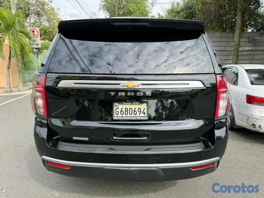 2024 Chevrolet Tahoe — foto 2 / 11