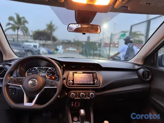2021 Nissan Kicks — foto 6 / 6