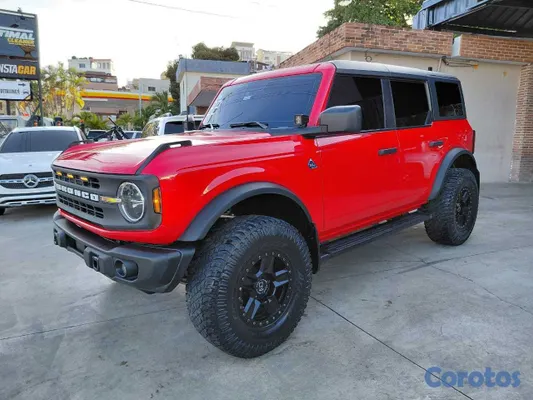 2022 Ford Bronco — foto 3 / 10