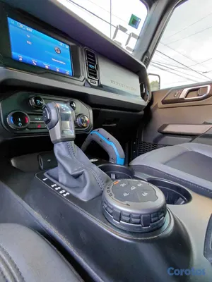 2022 Ford Bronco — foto 8 / 10
