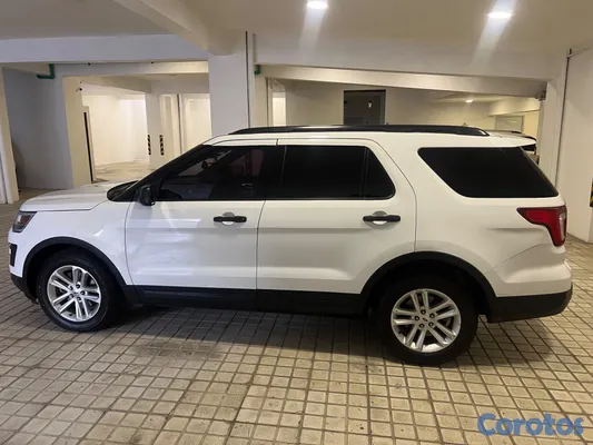 2017 Ford Explorer — foto 7 / 11