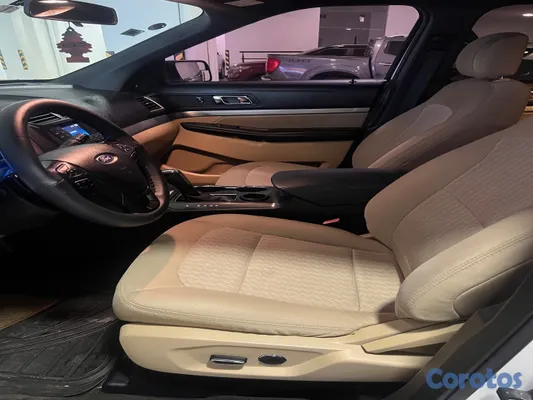 2017 Ford Explorer — foto 11 / 11