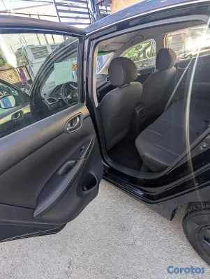 2019 Nissan Sentra — foto 4 / 14