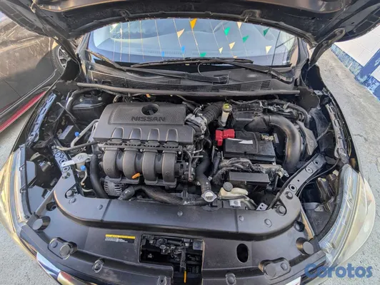 2019 Nissan Sentra — foto 12 / 14