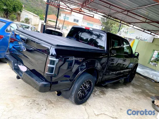 2018 Ford F150 lariat Power stroker — foto 6 / 7