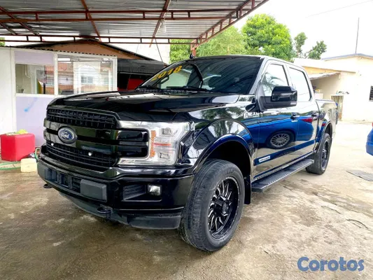2018 Ford F150 lariat Power stroker — foto 7 / 7