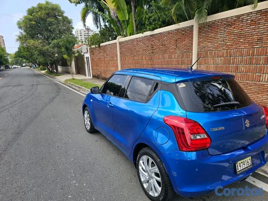2022 Suzuki Swift — foto 4 / 13