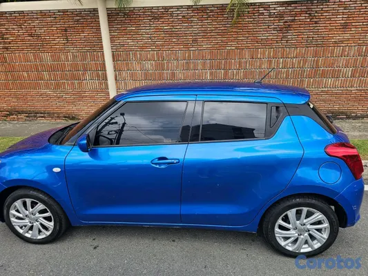 2022 Suzuki Swift — foto 8 / 13