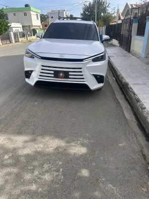 2024 Lexus th 350 — foto 2 / 10
