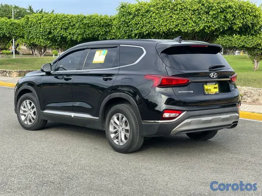 2019 Hyundai Santa Fe — foto 4 / 8