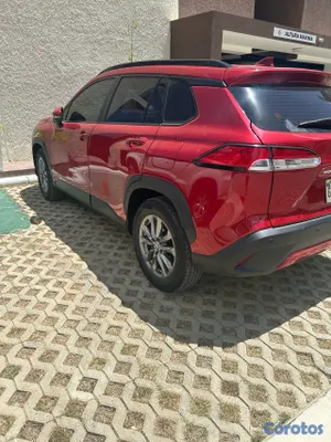 2022 Toyota Corolla Cross — foto 2 / 10