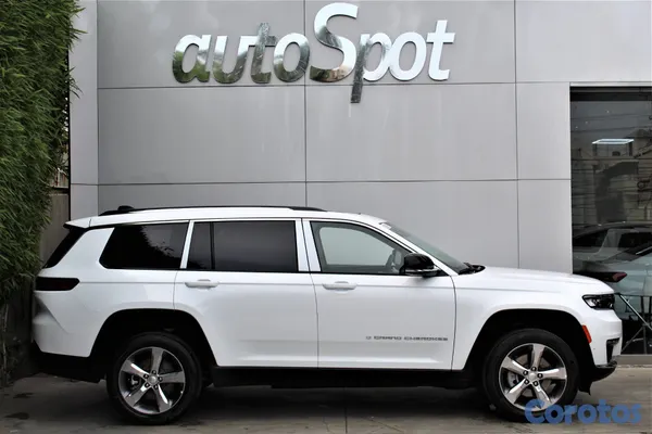 2025 Otra Jeep Grand Cherokee L Limited — foto 5 / 11
