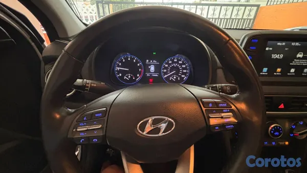 2021 Hyundai KONA — foto 9 / 10