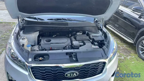 2020 Kia Sorento — foto 4 / 9