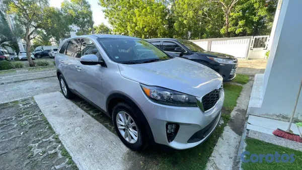 2020 Kia Sorento — foto 8 / 9