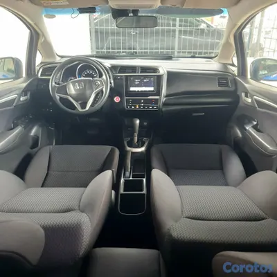 2020 Honda Fit — foto 7 / 12