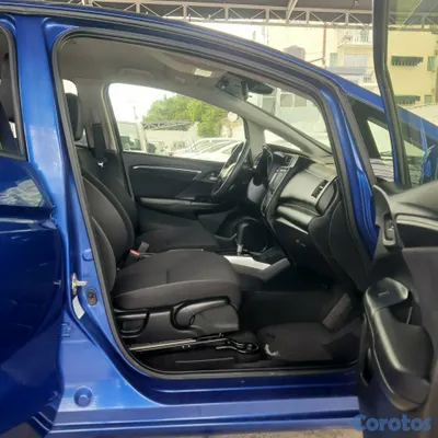 2020 Honda Fit — foto 9 / 12