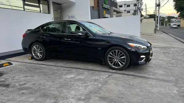 2018 Infiniti Q-50 — foto 6 / 6