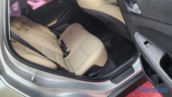 2017 Hyundai Tucson — foto 4 / 12