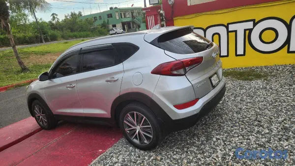 2017 Hyundai Tucson — foto 5 / 12