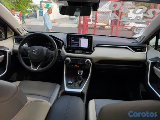2020 Toyota Rav-4 — foto 4 / 13