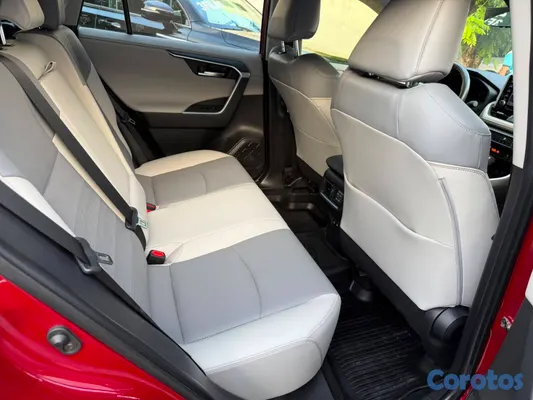 2020 Toyota Rav-4 — foto 11 / 13