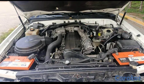 2005 Toyota Land Cruiser — foto 2 / 6
